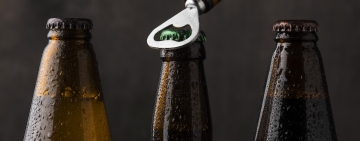 世界最大ビール会社、経営陣と現場の給与格差に不満が起こる